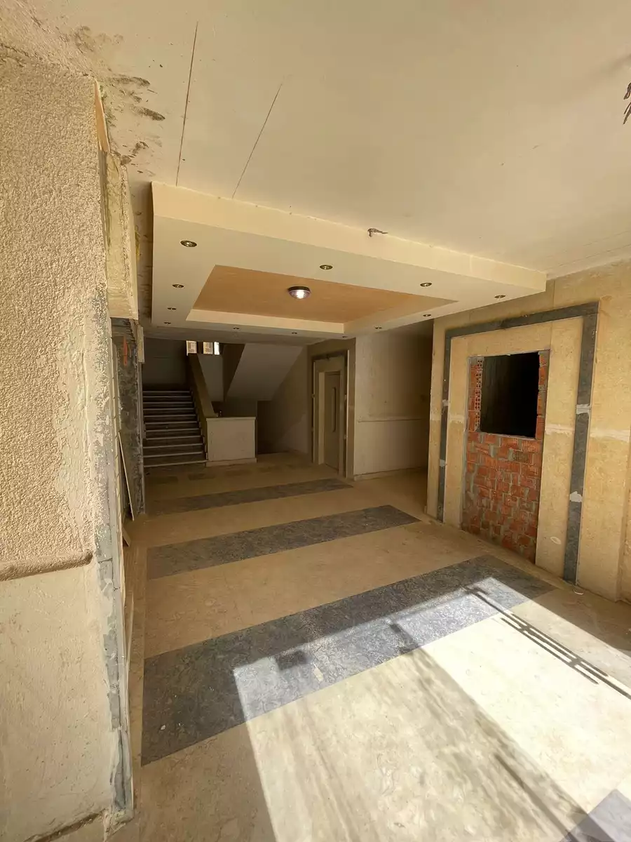 https://aqarmap.com.eg/ar/listing/4225550-for-sale-cairo-6th-of-october-compound-creek-park