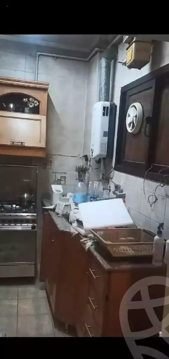 https://aqarmap.com.eg/ar/listing/4229509-for-rent-cairo-downtown-el-qasr-el-ayni