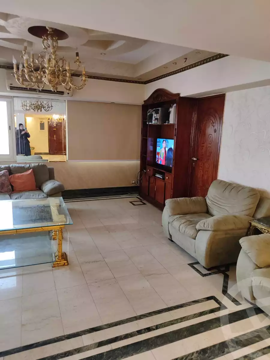 https://aqarmap.com.eg/en/listing/4230043-for-sale-cairo-el-mohandesen-shareaa-shehab
