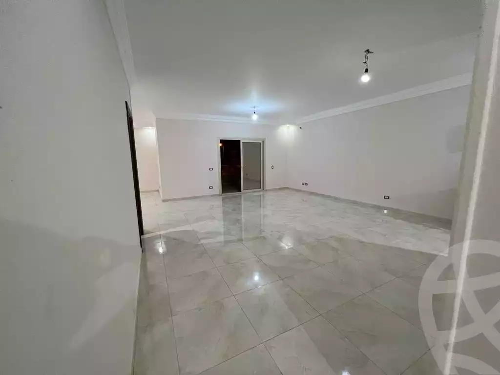 https://aqarmap.com.eg/en/listing/4721878-for-rent-cairo-new-cairo-compounds-the-square