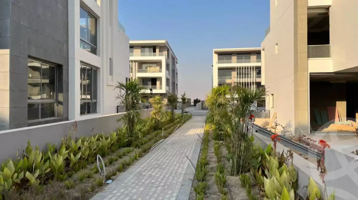https://aqarmap.com.eg/en/listing/4231415-for-sale-cairo-alex-cairo-desert-road-kmbwnd-fy-tryq-skndry-lshrwy-joulz-compound-inertia
