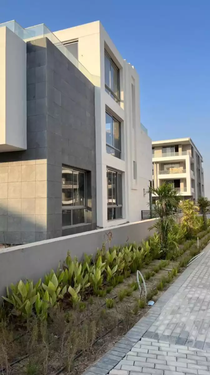 https://aqarmap.com.eg/en/listing/4231415-for-sale-cairo-alex-cairo-desert-road-kmbwnd-fy-tryq-skndry-lshrwy-joulz-compound-inertia