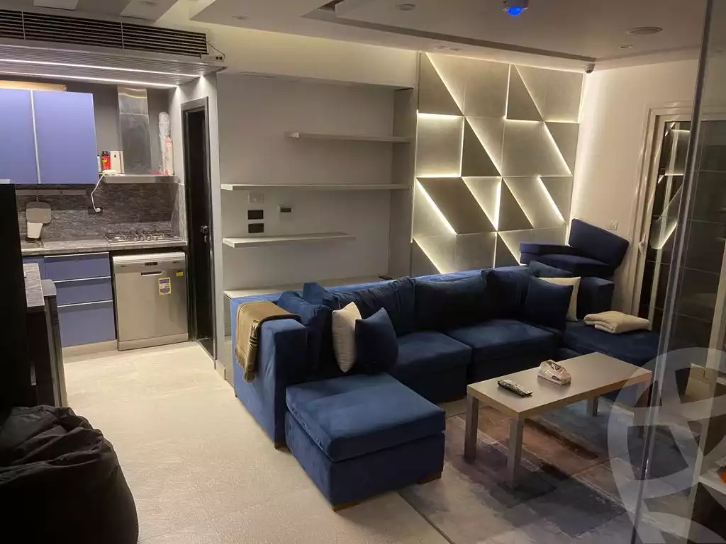 https://aqarmap.com.eg/en/listing/4235848-for-sale-cairo-new-cairo-compounds-mountain-view-hyde-park
