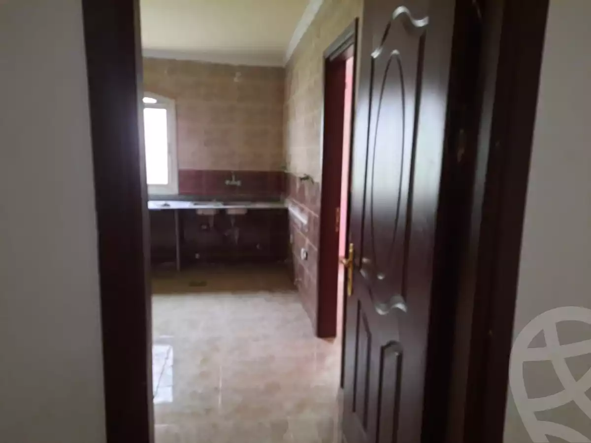 https://aqarmap.com.eg/ar/listing/4239104-for-rent-cairo-el-shorouk-lhy-lwl-grb-neighbourhood-3-street-33