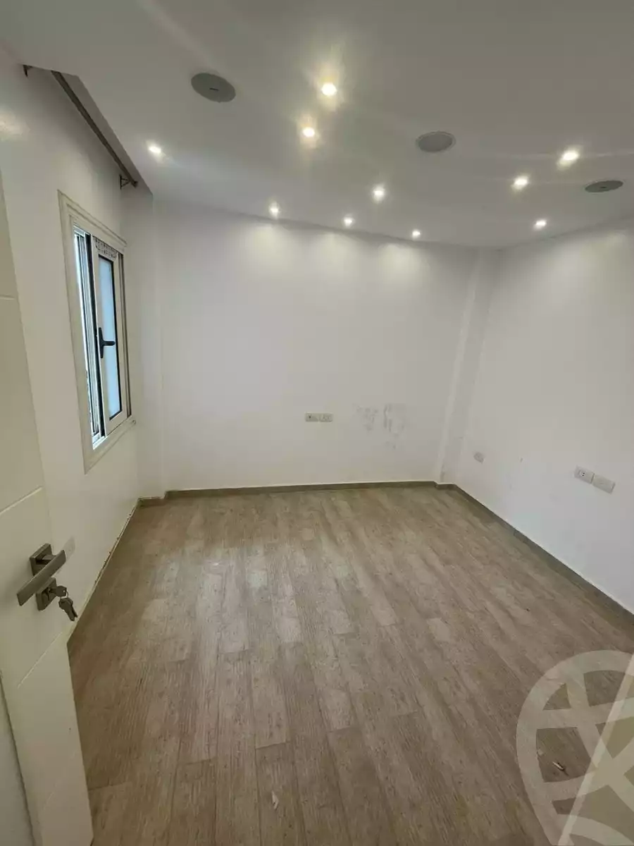 https://aqarmap.com.eg/en/listing/4240686-for-sale-cairo-mdynty-eleventh-zone-buildings-group-112