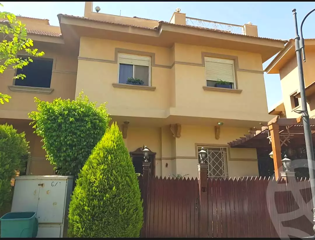https://aqarmap.com.eg/en/listing/4240732-for-rent-cairo-new-cairo-compounds-galleria-moon-valley