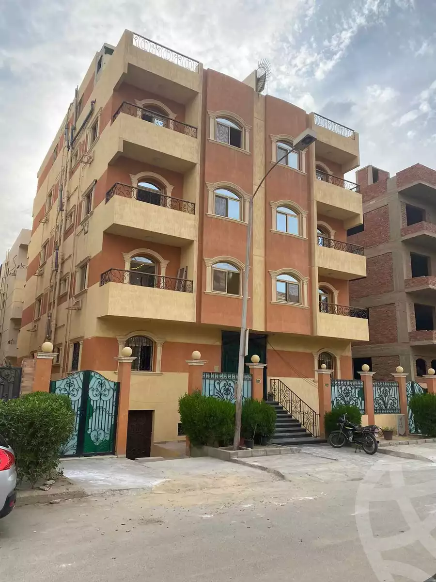 https://aqarmap.com.eg/en/listing/4242912-for-sale-cairo-6th-of-october-lhsry