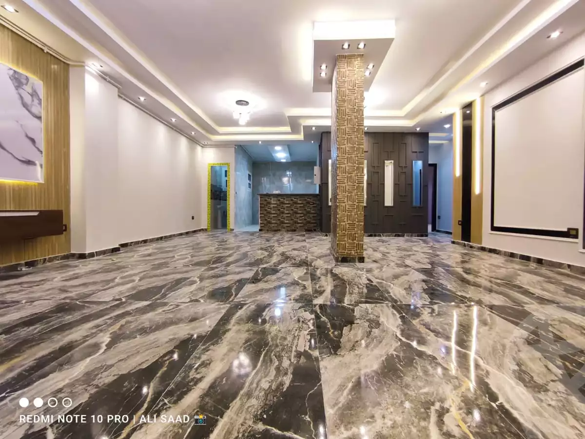 https://aqarmap.com.eg/en/listing/4244376-for-sale-cairo-cairo-hdyq-lhrm-lmntqh-l
