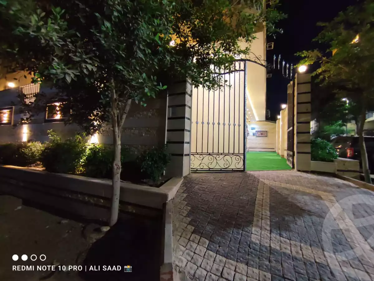 https://aqarmap.com.eg/en/listing/4244376-for-sale-cairo-cairo-hdyq-lhrm-lmntqh-l