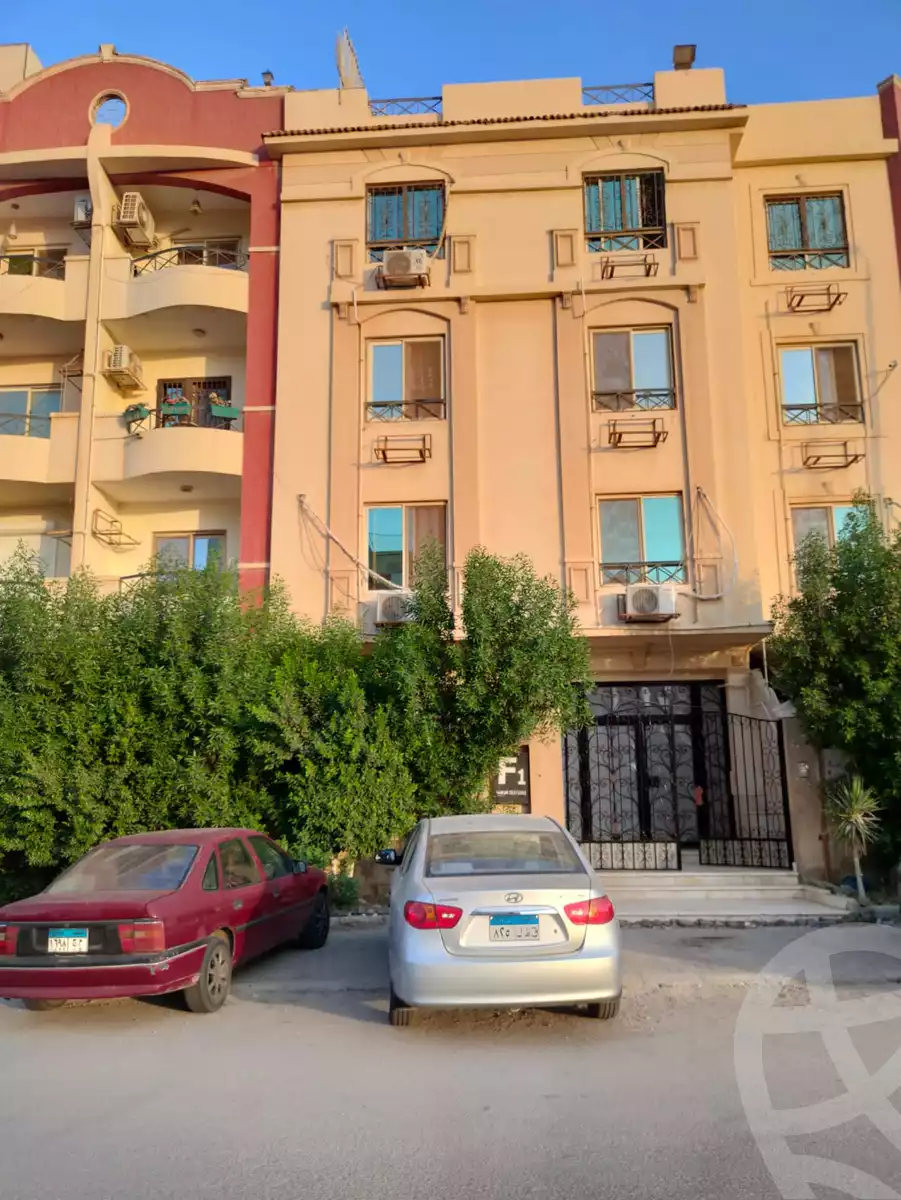 https://aqarmap.com.eg/ar/listing/4245453-for-rent-cairo-el-sheikh-zayed-city-el-hay-elthamen-area-1
