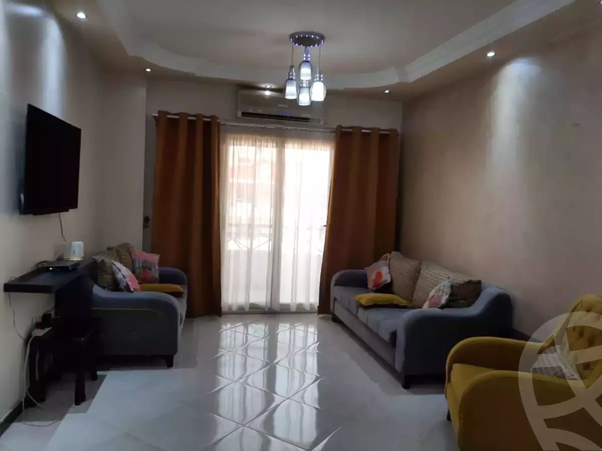 https://aqarmap.com.eg/ar/listing/4245453-for-rent-cairo-el-sheikh-zayed-city-el-hay-elthamen-area-1