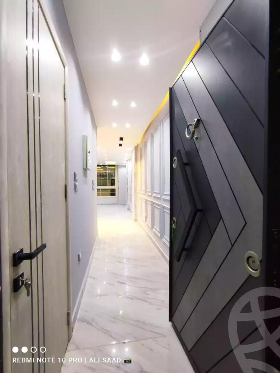 https://aqarmap.com.eg/en/listing/4246608-for-sale-cairo-cairo-hdyq-lhrm-lmntqh-l