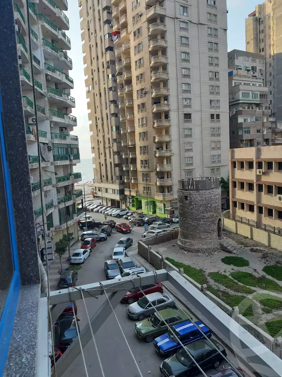 https://aqarmap.com.eg/ar/listing/4257275-for-rent-alex-el-mandara-bahri