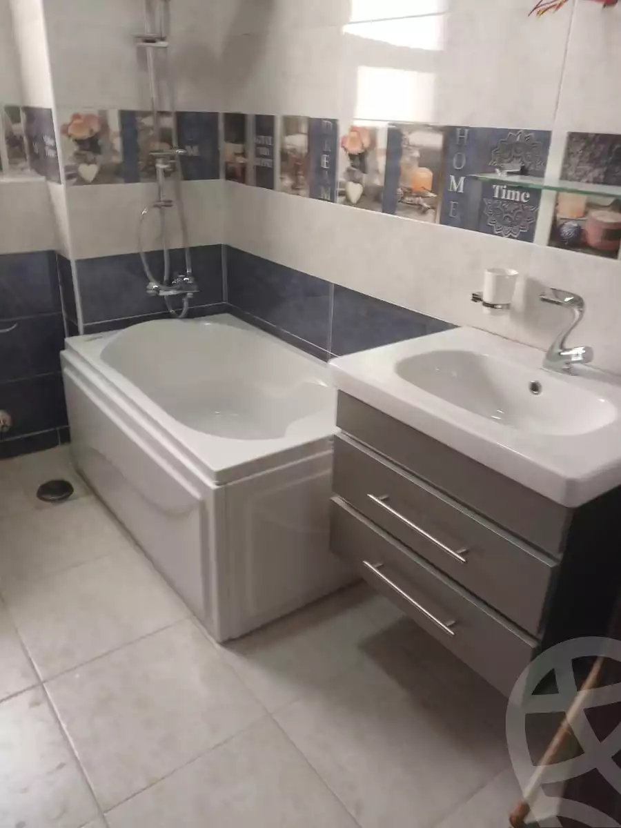 https://aqarmap.com.eg/ar/listing/4266051-for-rent-cairo-6th-of-october-compound-garden-hills