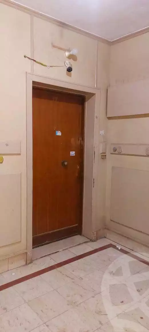 https://aqarmap.com.eg/en/listing/4271777-for-sale-cairo-el-maadi-kornish-el-maadi-tryq-msr-hlwn-lzr-y