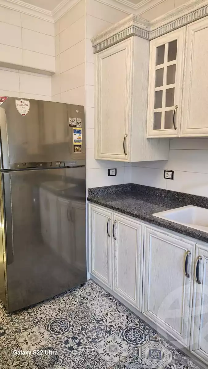 https://aqarmap.com.eg/en/listing/4272025-for-rent-cairo-new-cairo-compounds-mountain-view-hyde-park