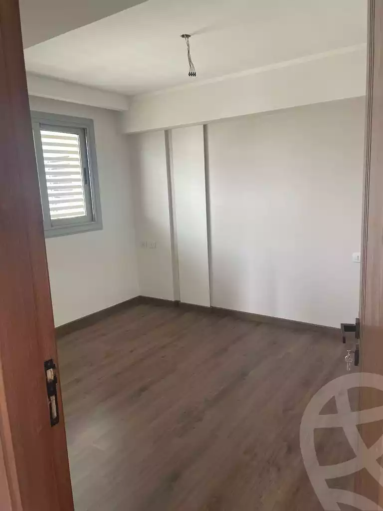 https://aqarmap.com.eg/en/listing/4276361-for-sale-cairo-6th-of-october-compound-palm-parks