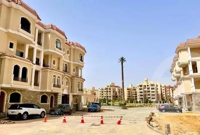 https://aqarmap.com.eg/en/listing/4276487-for-sale-cairo-6th-of-october-compounds-bhy