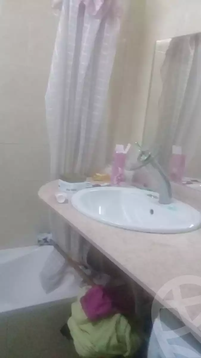 https://aqarmap.com.eg/en/listing/4278540-for-sale-cairo-ain-shams-6-october-st