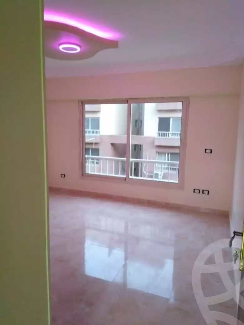 https://aqarmap.com.eg/en/listing/4278666-for-rent-cairo-6th-of-october-compound-garden-hills