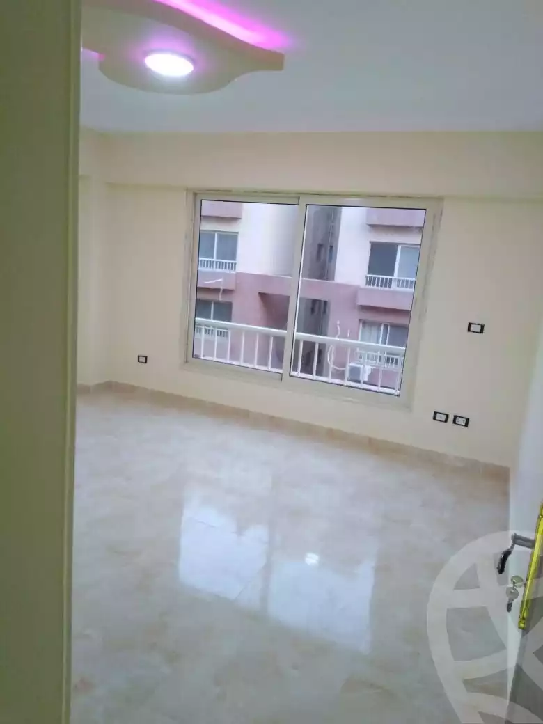 https://aqarmap.com.eg/en/listing/4278666-for-rent-cairo-6th-of-october-compound-garden-hills