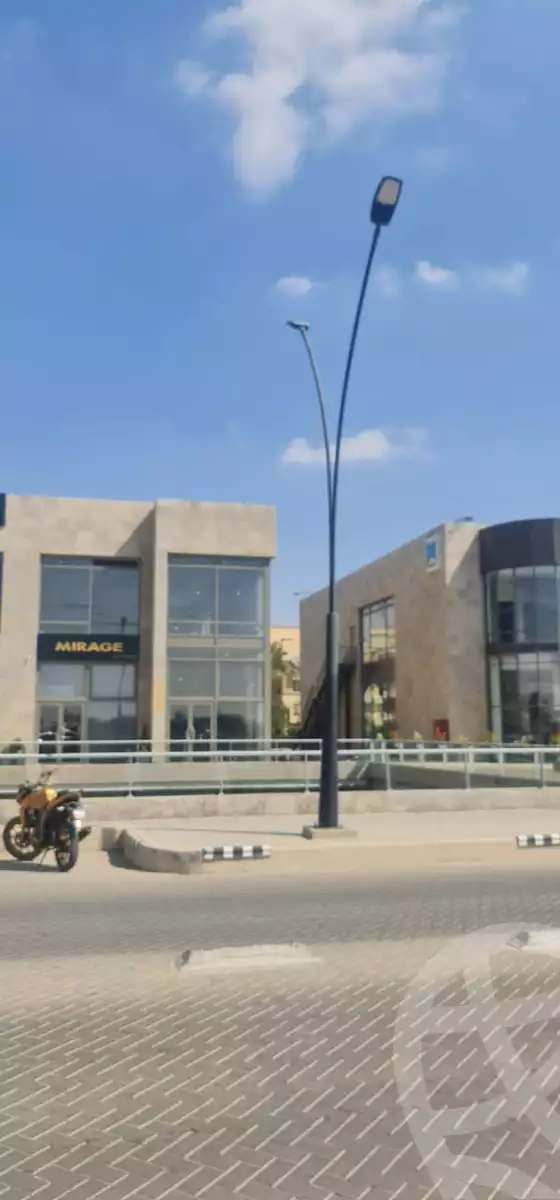 https://aqarmap.com.eg/ar/listing/4283122-for-rent-cairo-el-sheikh-zayed-city-compounds-in-sheikh-zayed-beverly-hills