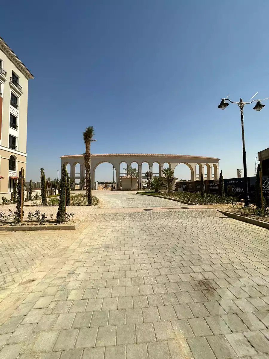 https://aqarmap.com.eg/en/listing/4284117-for-sale-cairo-el-sheikh-zayed-city-compounds-kmbwnd-fyldj-wyst-dr-llttwyr