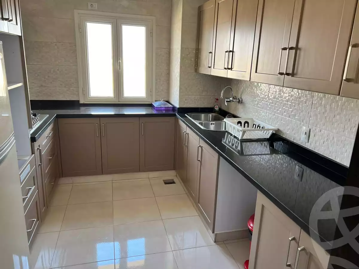 https://aqarmap.com.eg/en/listing/4287626-for-rent-cairo-new-cairo-compounds-mountain-view-hyde-park
