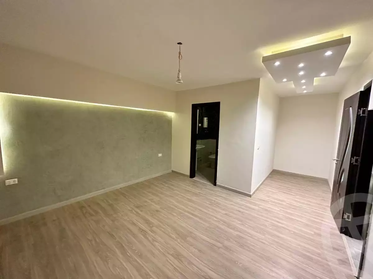 https://aqarmap.com.eg/en/listing/4287910-for-rent-cairo-new-cairo-compounds-the-square