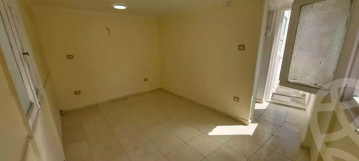 https://aqarmap.com.eg/en/listing/4289548-for-sale-alexandria-moharram-bey-ali-al-askandarani-st