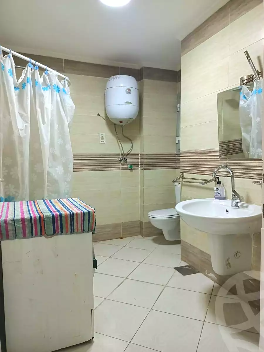 https://aqarmap.com.eg/ar/listing/4294664-for-rent-alexandria-kafr-abdo-kafr-abdou-st