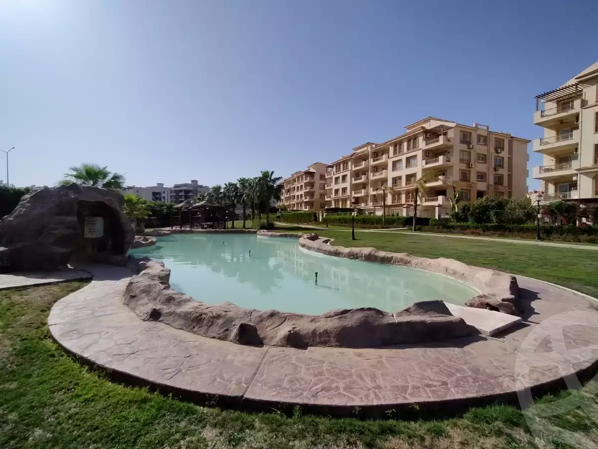 https://aqarmap.com.eg/en/listing/4298543-for-sale-cairo-el-sheikh-zayed-city-compounds-greens
