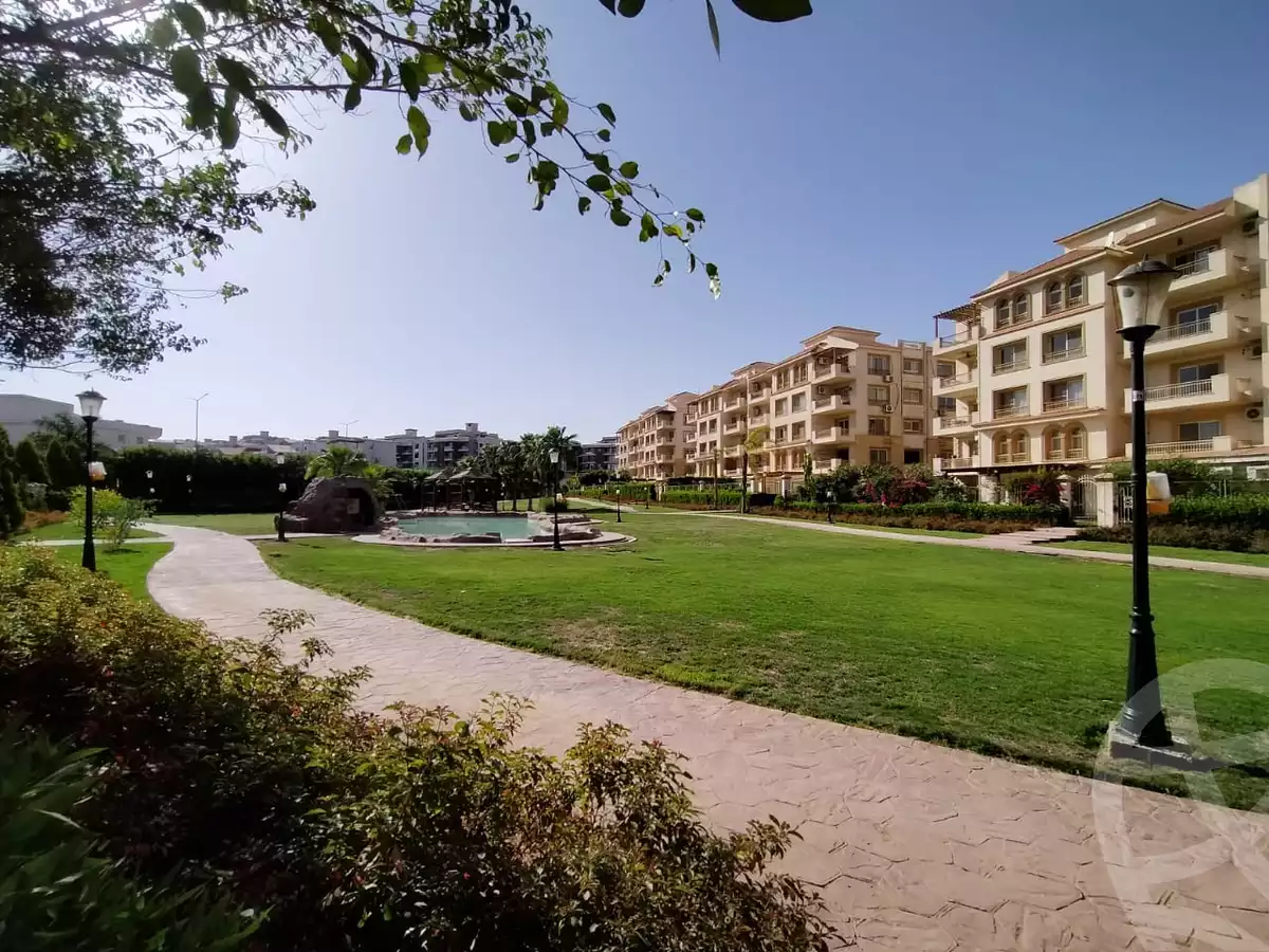 https://aqarmap.com.eg/en/listing/4298543-for-sale-cairo-el-sheikh-zayed-city-compounds-greens