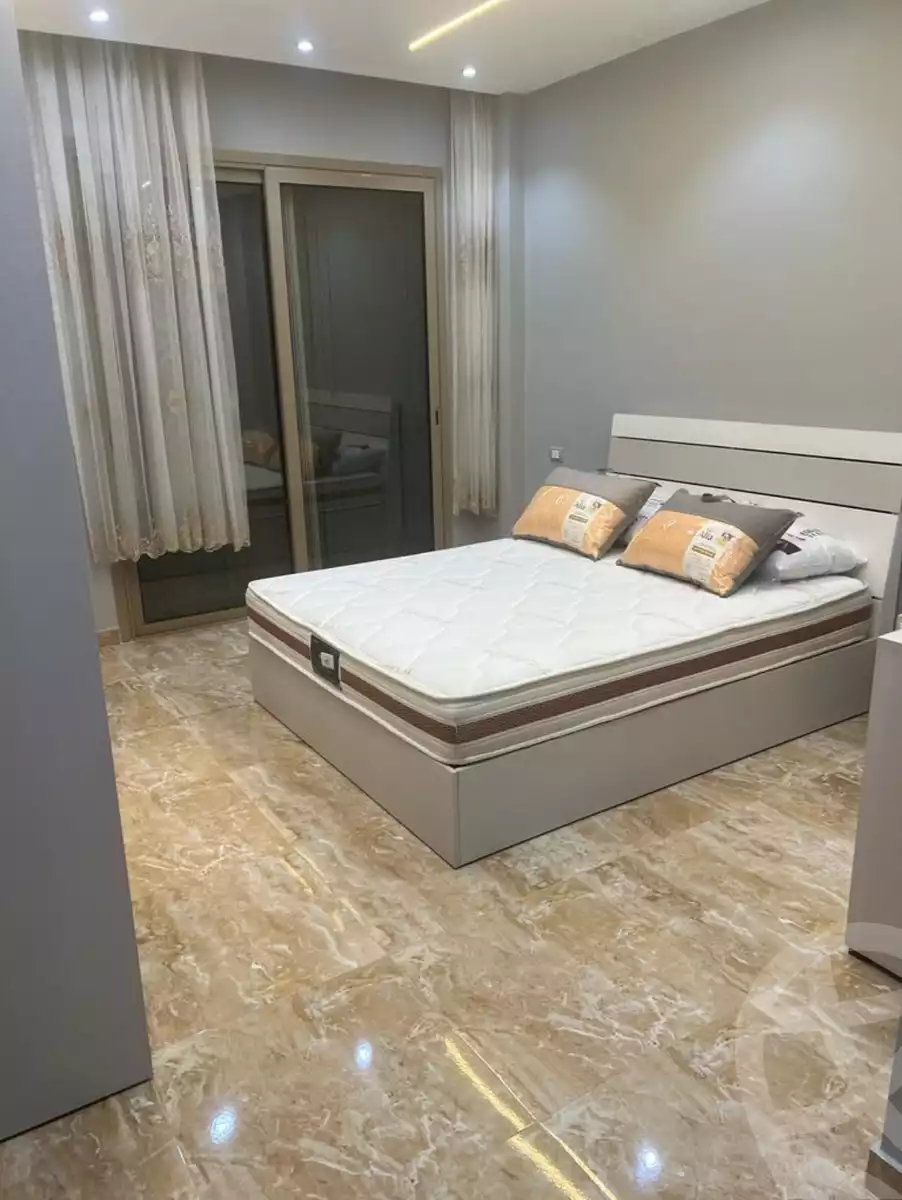 https://aqarmap.com.eg/en/listing/4218830-for-sale-cairo-6th-of-october-compound-aeon