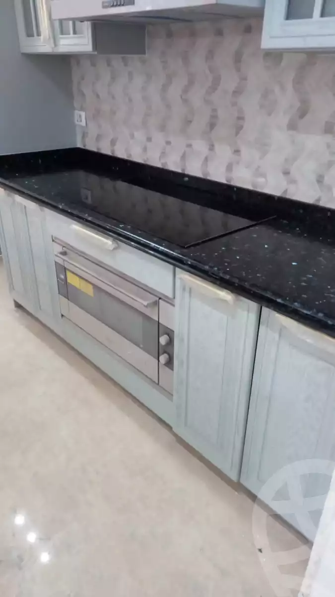 https://aqarmap.com.eg/ar/listing/4300230-for-rent-cairo-new-cairo-compounds-remas