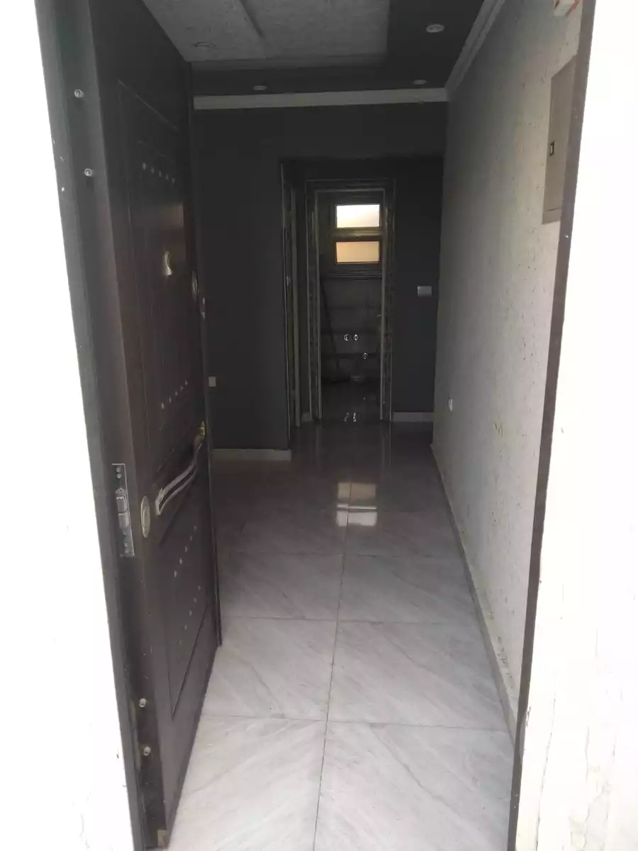 https://aqarmap.com.eg/ar/listing/4302305-for-rent-cairo-el-zaytun-lzytwn-lshrqy-toman-bai-st