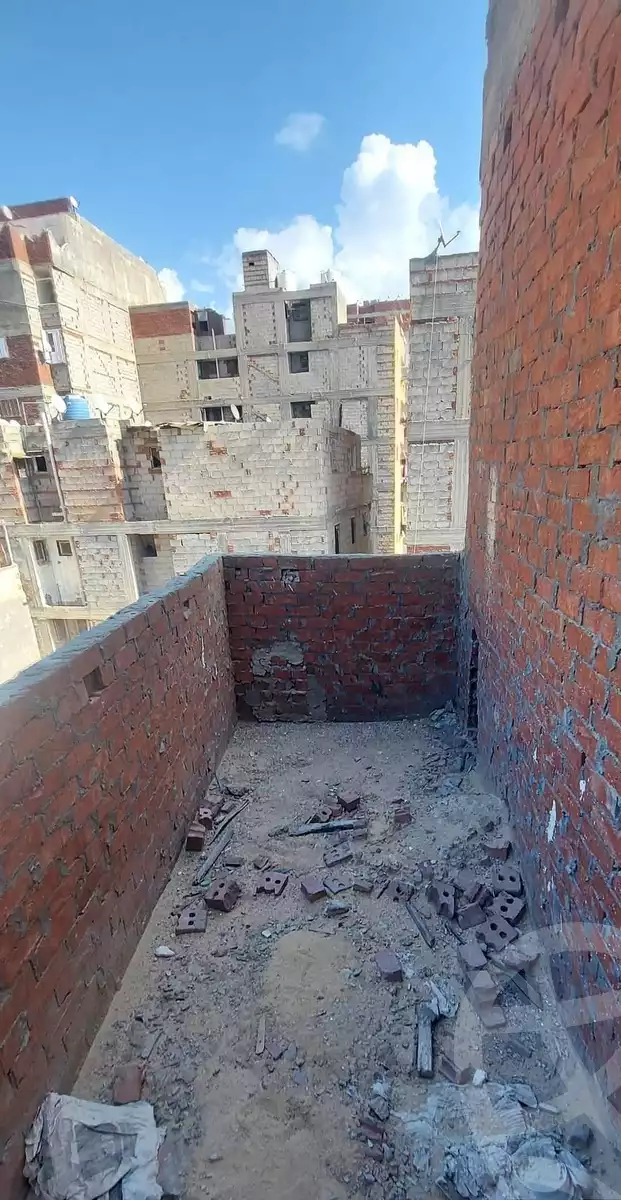 https://aqarmap.com.eg/en/listing/4304643-for-sale-alexandria-bw-qyr-toson-st
