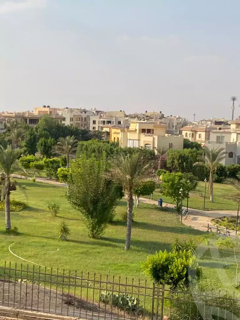 https://aqarmap.com.eg/en/listing/4304976-for-sale-cairo-new-cairo-compounds