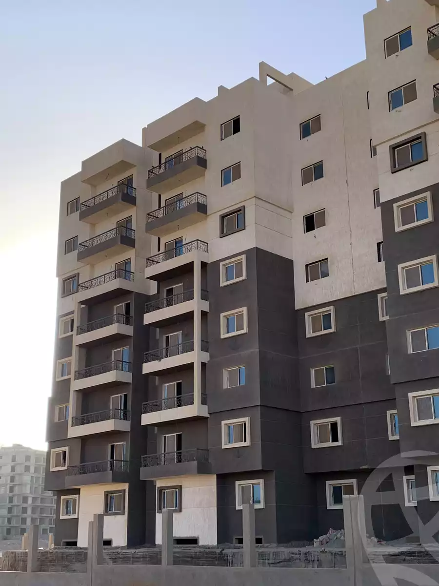 https://aqarmap.com.eg/ar/listing/4306352-for-sale-cairo-new-administrative-capital-r7-kmbwnd-stw
