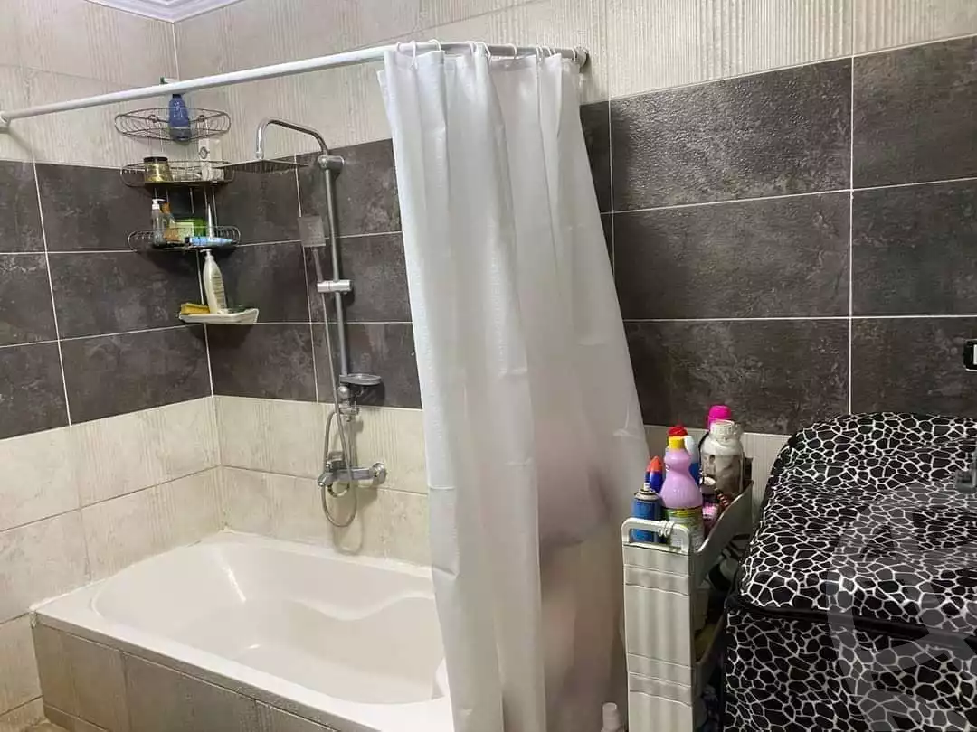 https://aqarmap.com.eg/en/listing/4310251-for-rent-cairo-ain-shams-ahmed-esmat-st