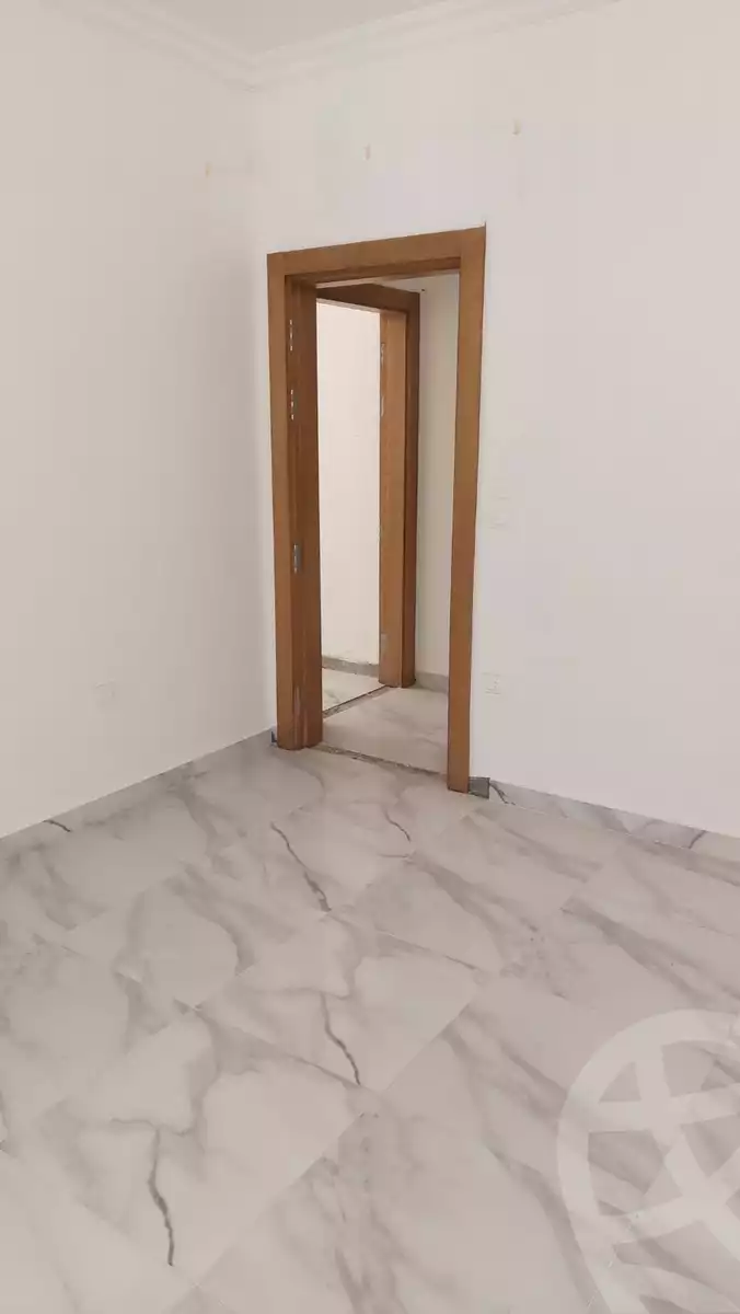 https://aqarmap.com.eg/ar/listing/4314503-for-sale-cairo-new-cairo-compounds-dh-ykwn-ryzdns-styl-hwm