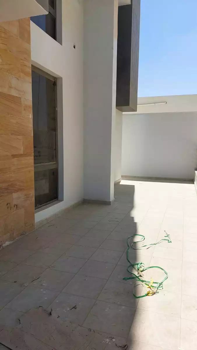 https://aqarmap.com.eg/ar/listing/4314503-for-sale-cairo-new-cairo-compounds-dh-ykwn-ryzdns-styl-hwm