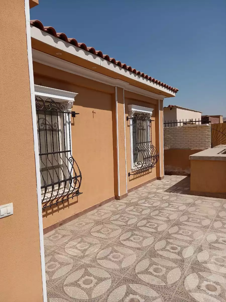 https://aqarmap.com.eg/ar/listing/4318351-for-rent-cairo-new-cairo-compounds-remas