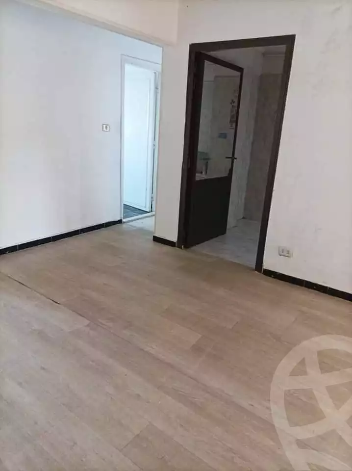 https://aqarmap.com.eg/en/listing/4319268-for-rent-cairo-mokattam-shareaa-9