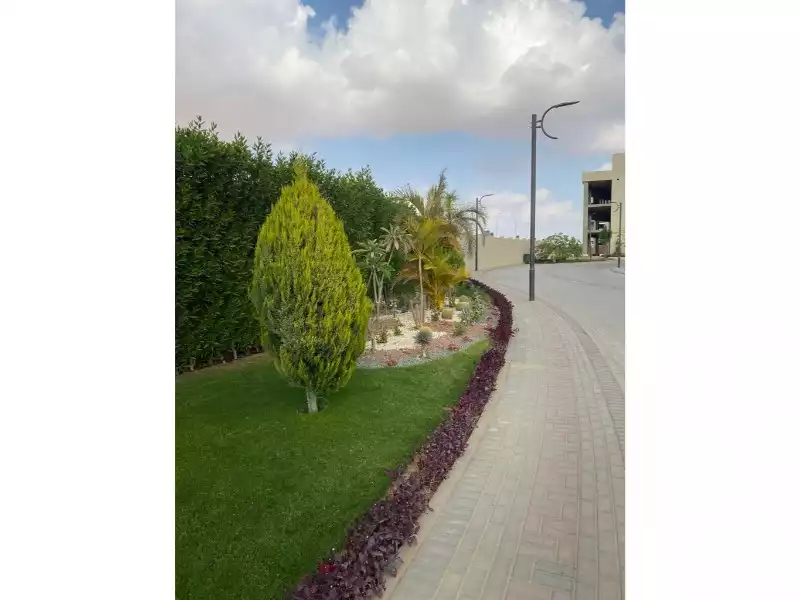 https://aqarmap.com.eg/en/listing/4320241-for-sale-cairo-6th-of-october-compound-green-5