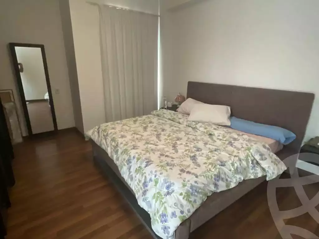 https://aqarmap.com.eg/en/listing/4328660-for-rent-cairo-6th-of-october-compound-palm-parks