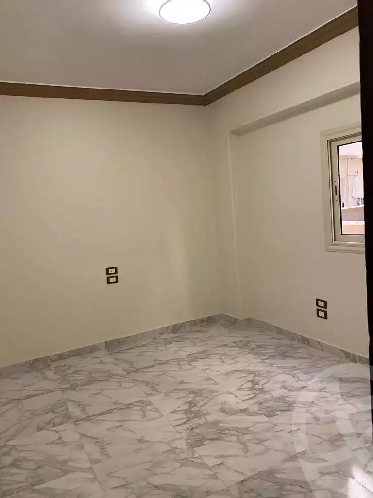 https://aqarmap.com.eg/ar/listing/4316714-for-sale-cairo-new-cairo-compounds-dh-ykwn-ryzdns-styl-hwm