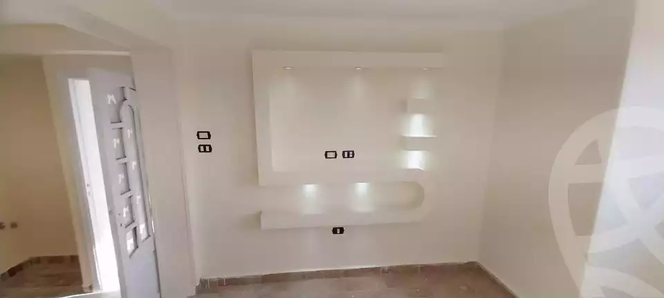 https://aqarmap.com.eg/en/listing/4332470-for-sale-alexandria-moharram-bey-abd-el-hafez-st