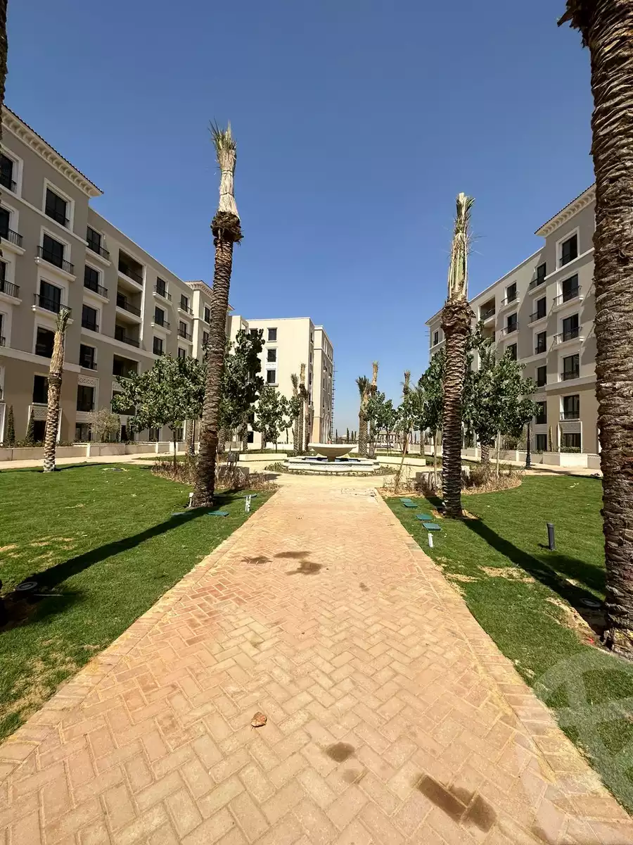 https://aqarmap.com.eg/en/listing/4333244-for-sale-cairo-el-sheikh-zayed-city-compounds-kmbwnd-fyldj-wyst-dr-llttwyr