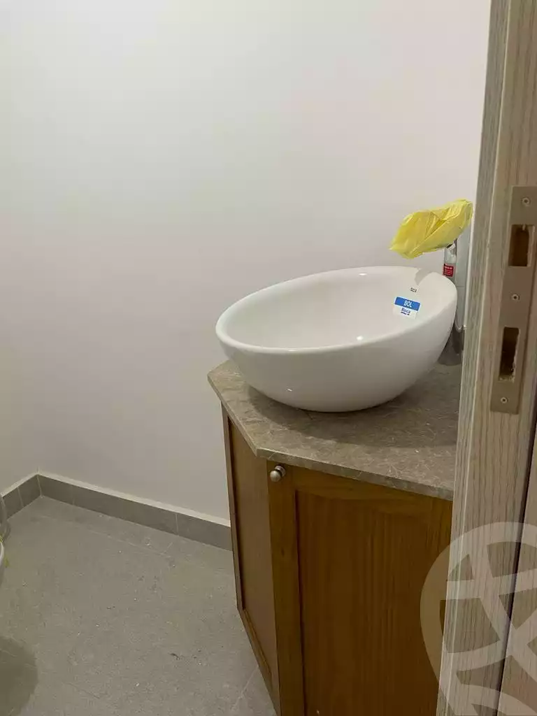 https://aqarmap.com.eg/ar/listing/4333352-for-rent-cairo-new-cairo-compounds-mountain-view-executive-residence